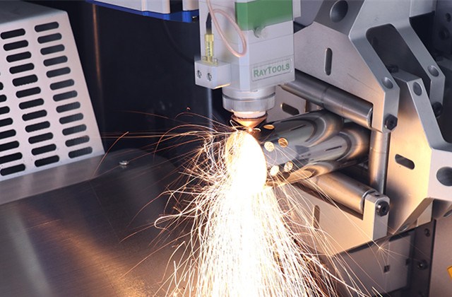 laser pipe cutting machine 