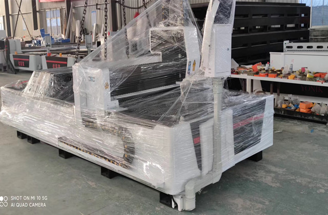 yonik 3015 fiber laser cutting machine jpg_副本