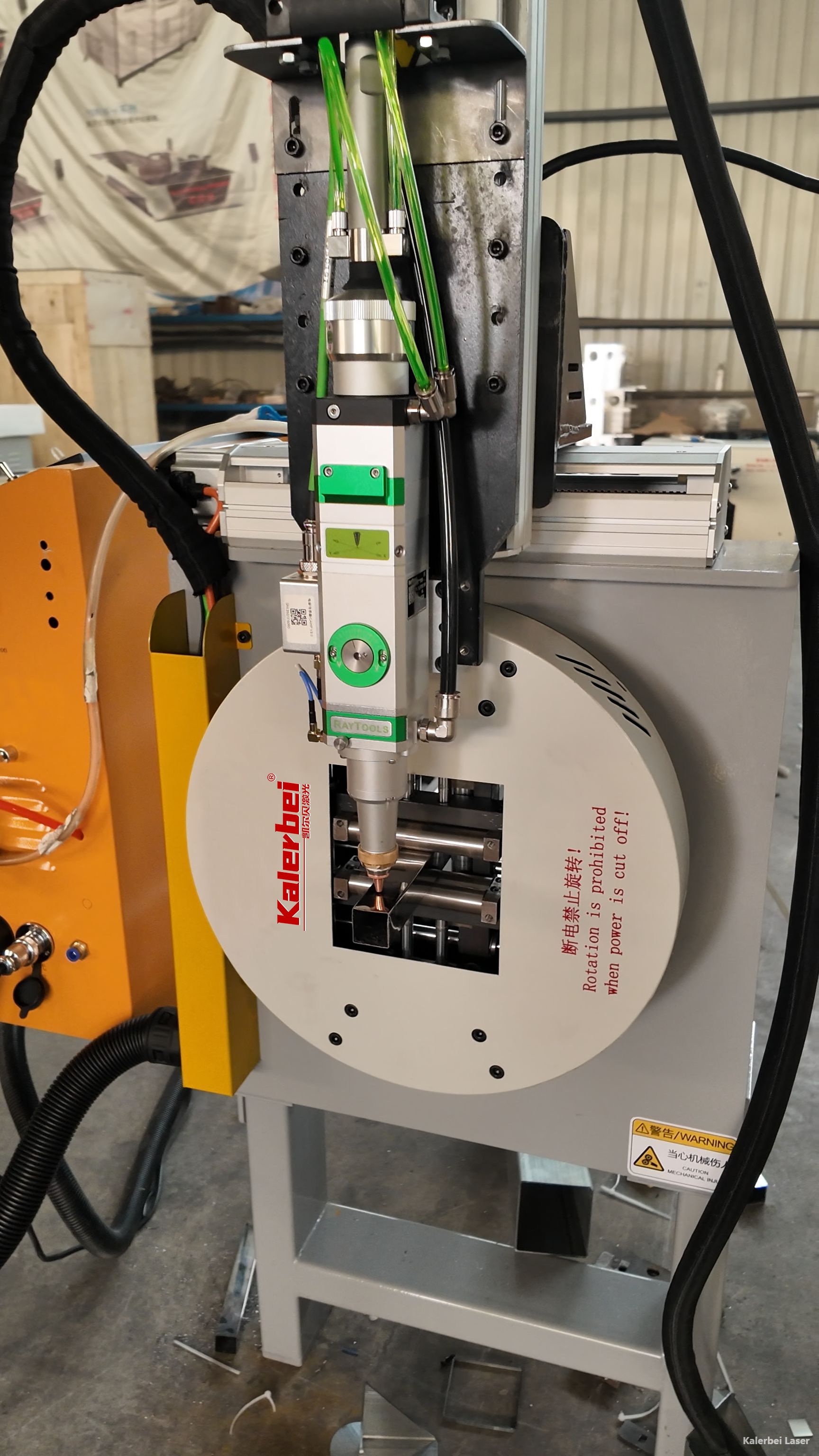 High-quality Factory Direct Sales of 1.5KW Pneumatic Chuck Small Laser Tube Cutting Machine